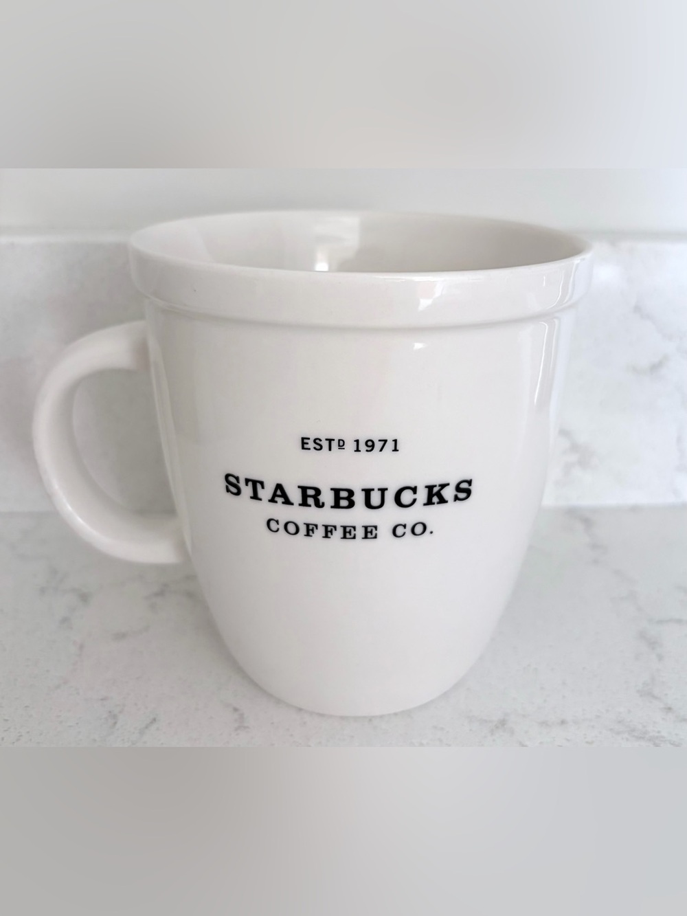 Vintage Starbucks 2001 Classic Large White Mug